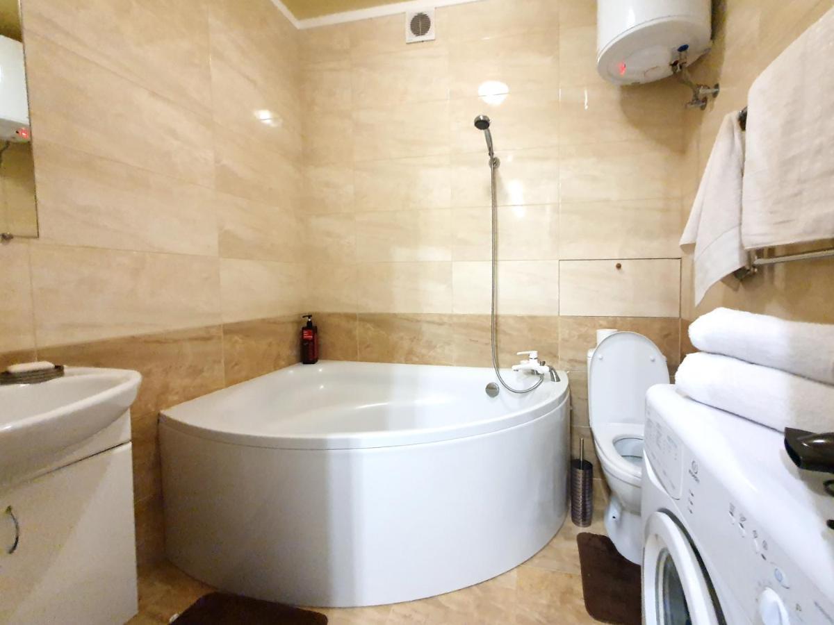 Lux Apartament Dacha คาร์คิฟ ภายนอก รูปภาพ